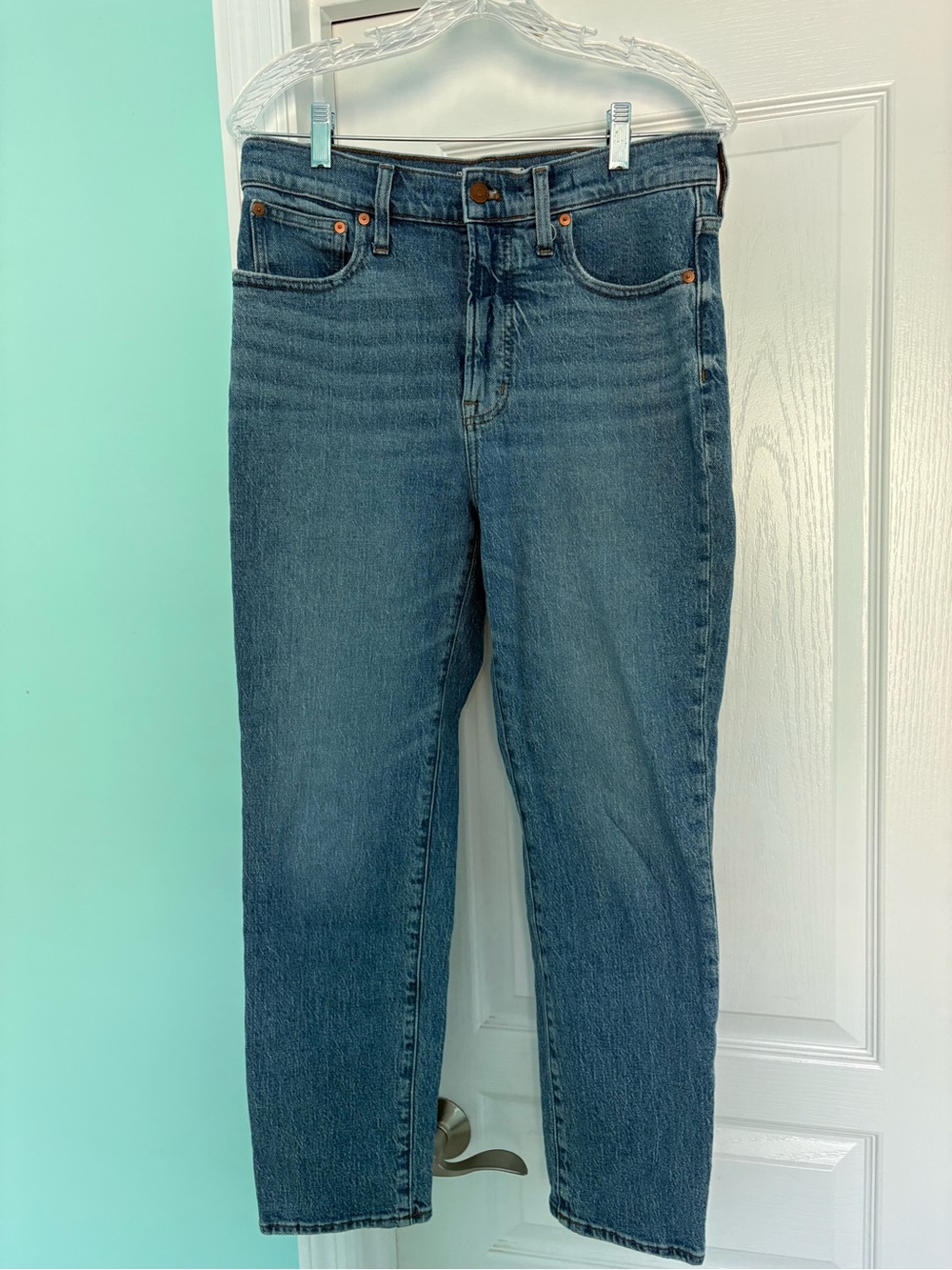 Madewell Straight-Leg Women's Jeans in Medium Blue Wash